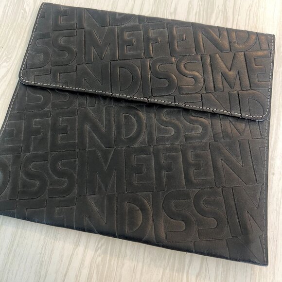 Vintage Authentic Embossed Logo'd Black Leather Fendi Pouch - Picture 3 of 6